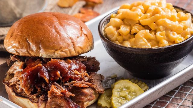 Famous Dave’s® card